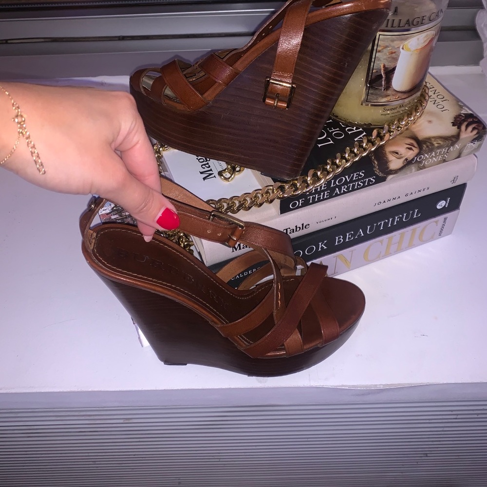 Burberry leather and wooden wedges.